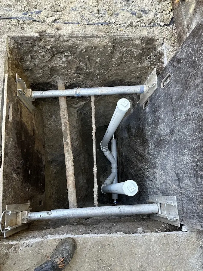 Experienced plumber completing Gas Line Repair work in Caln